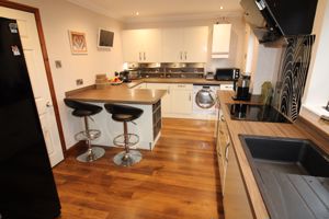 Kitchen- click for photo gallery